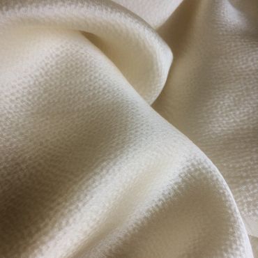 HAMMERED SILK SATIN DYED IVORY